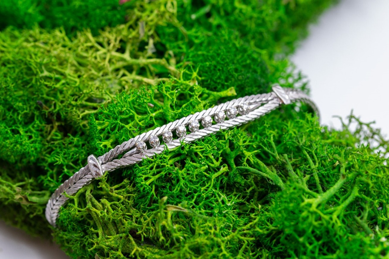 El Monte La Caja de Canarias Subasta marzo 2026 - Pulsera oro blanco y diamantes