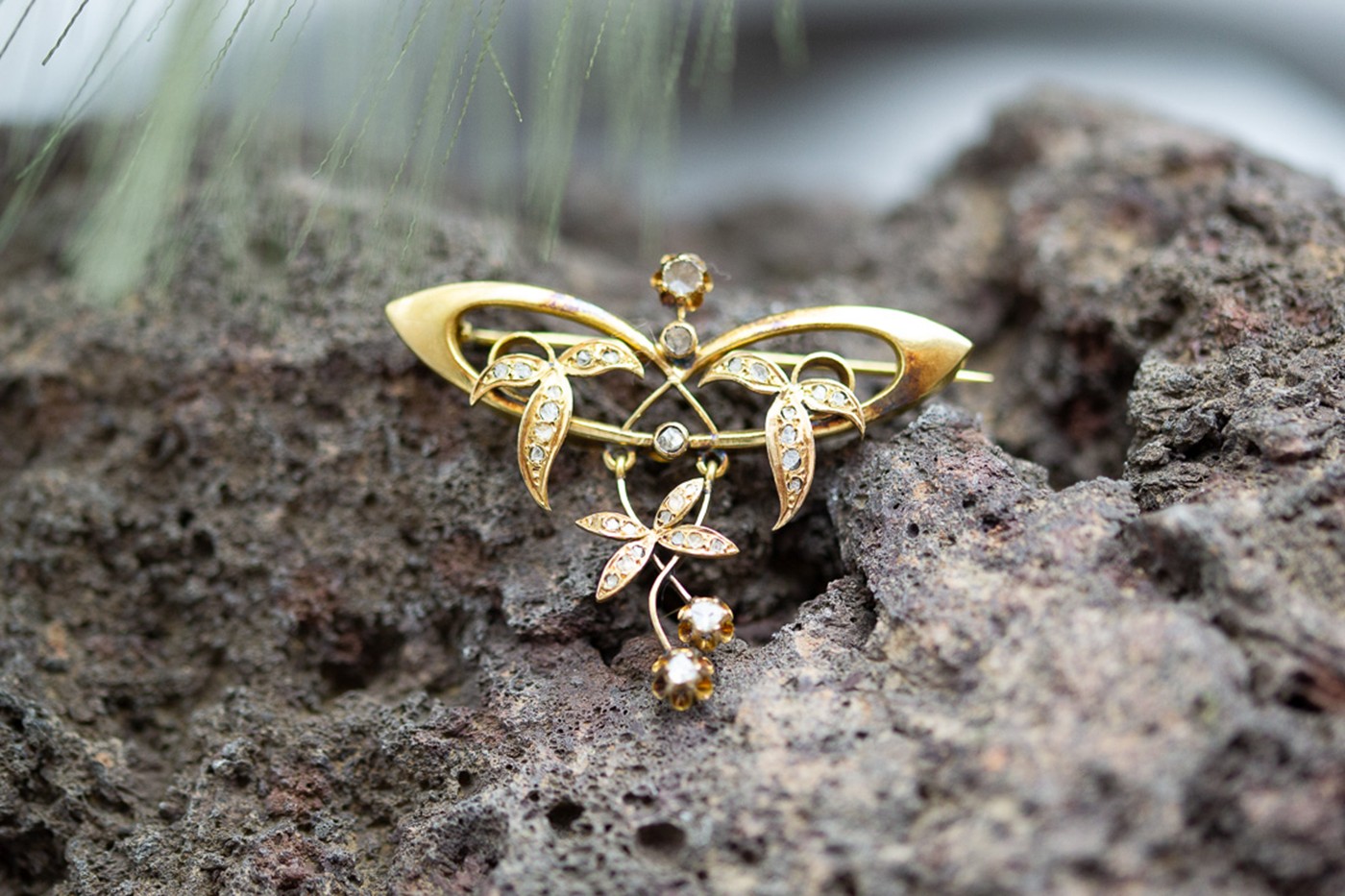 El Monte La Caja de Canarias Subasta abril 2026 - Broche