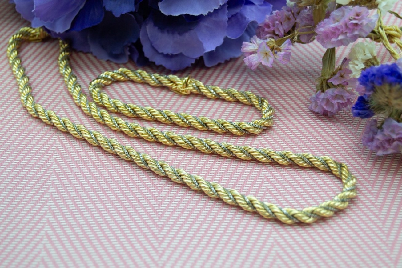 El Monte La Caja de Canarias Subasta julio 2026 - Conjunto de cordón y pulsera oro bicolor