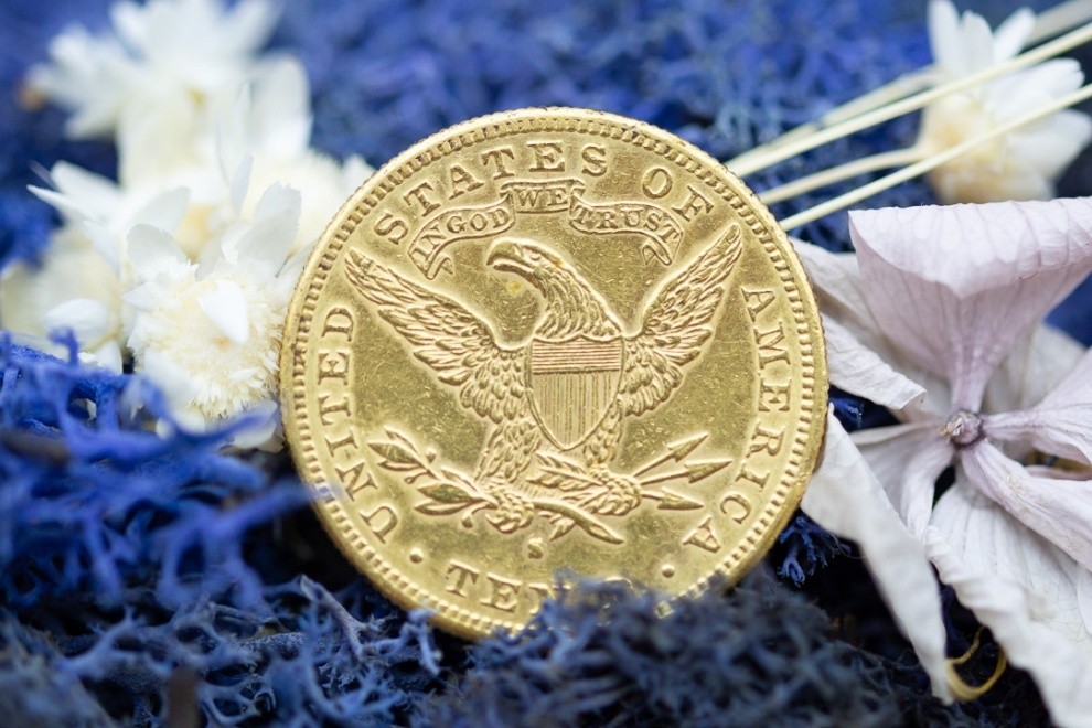 El Monte La Caja de Canarias Subasta octubre 2026 - Moneda oro amarillo